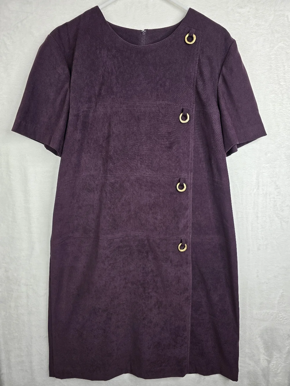 Vintage Sag Harbor Dress Size 16 Purple Faux Suede Shift Gold Ring Detail Short